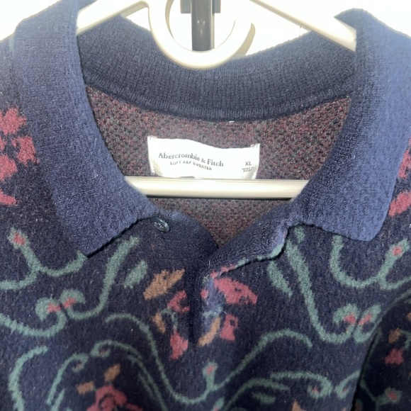 Abercrombie & Fitch Soft Sweater - Picture 2 of 3